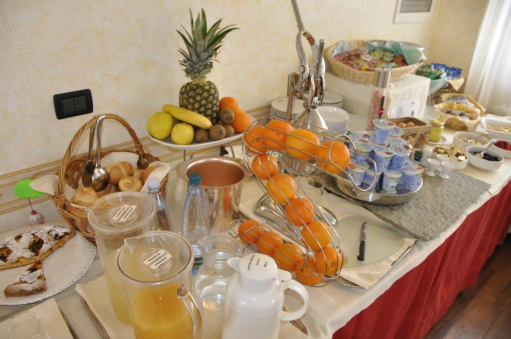 ססטריארה Hotel Sud Ovest מראה חיצוני תמונה