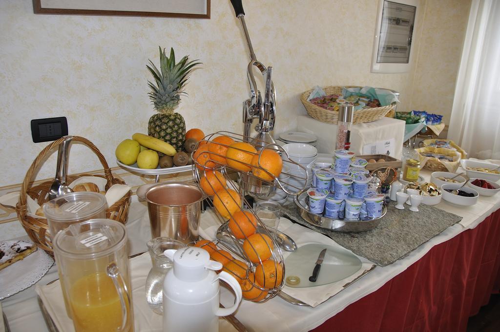 ססטריארה Hotel Sud Ovest מראה חיצוני תמונה